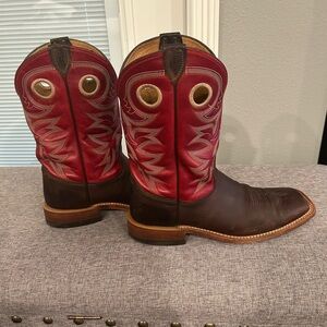 Justin Boots Red and Brown Cowboy Western Footwear
